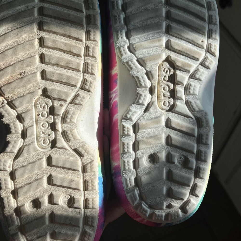 Colorful Crocs - Picture 7 of 7